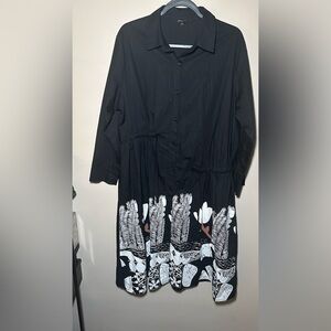 Beulah Style One Size Printed Black Long Sleeve Modest Button Front Midi Dress